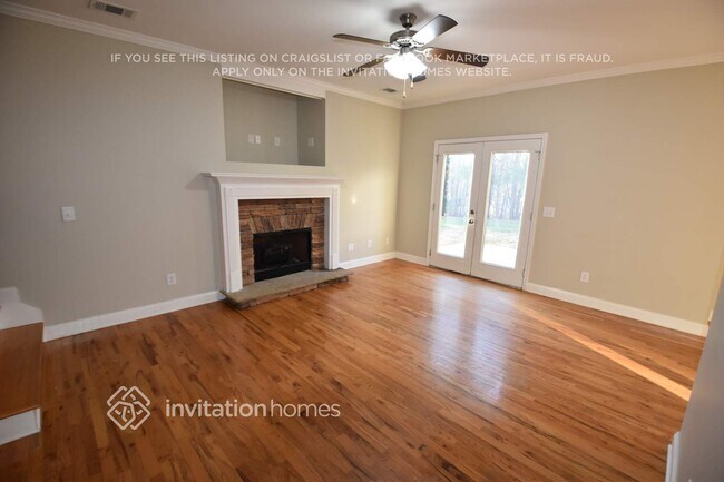 Foto del edificio - 649 Royal Crest Ct