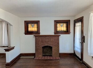 Building Photo - 5046 Miami St