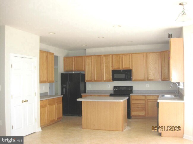 Building Photo - 308 Calmes St