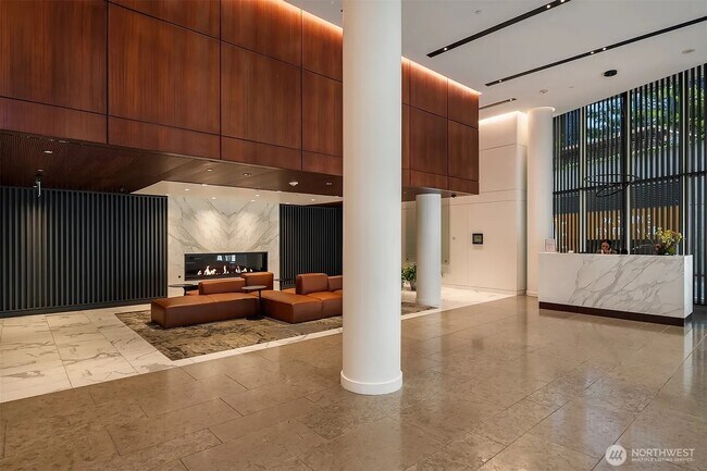 South Tower Lobby w/ 24/7 Concierge - 10700 NE 4th St