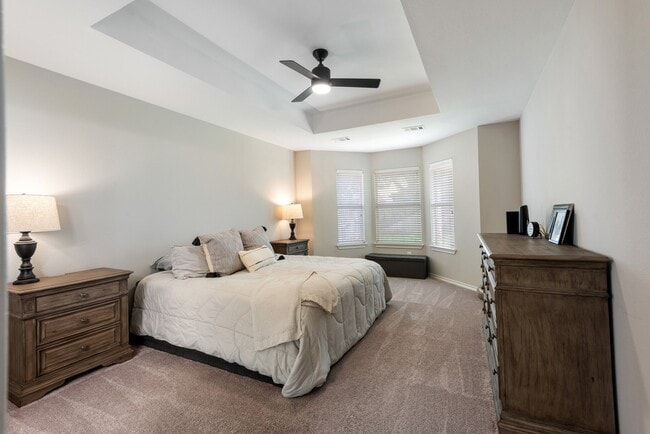Building Photo - 5804 Parkplace Dr