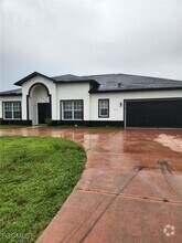 Building Photo - 814 Rue Labeau Cir