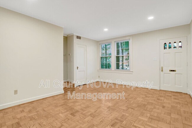 Foto del edificio - 1020 S Barton St