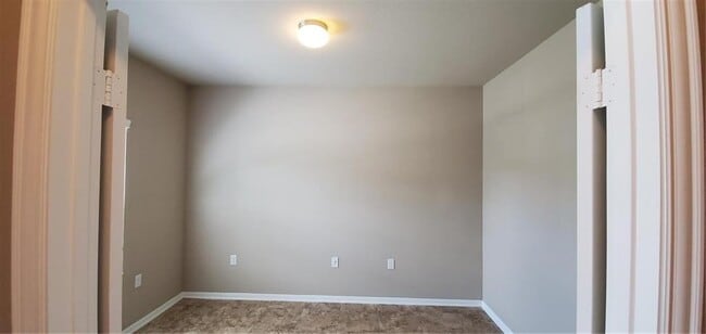 Foto del edificio - 3112 Pearlman Dr