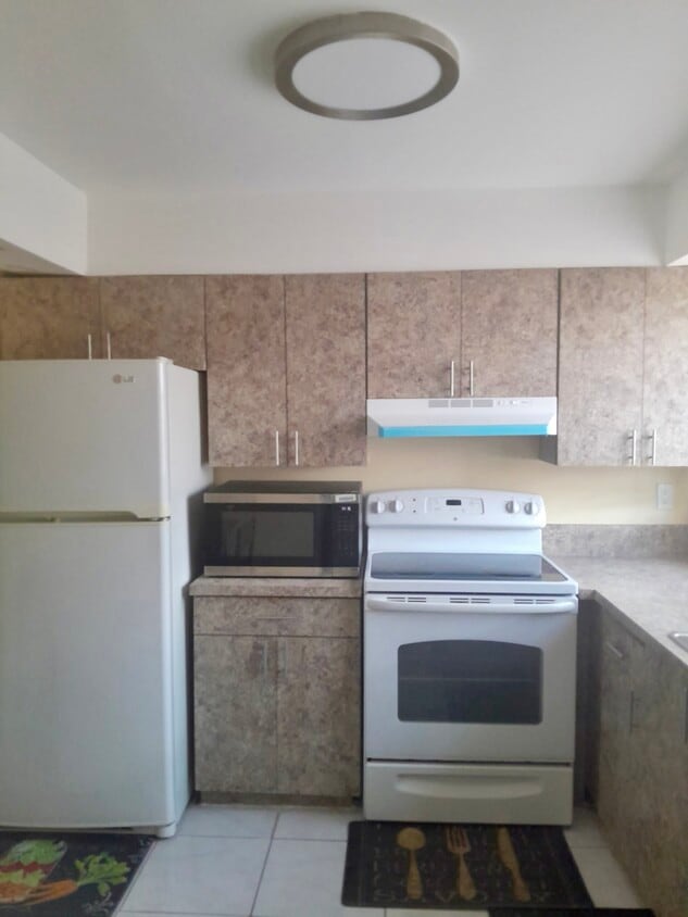 Primary Photo - 2551 NW 41st Ave