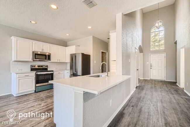 Foto del edificio - 4 br, 2.5 bath House - 5108 Breeze Hollow ...