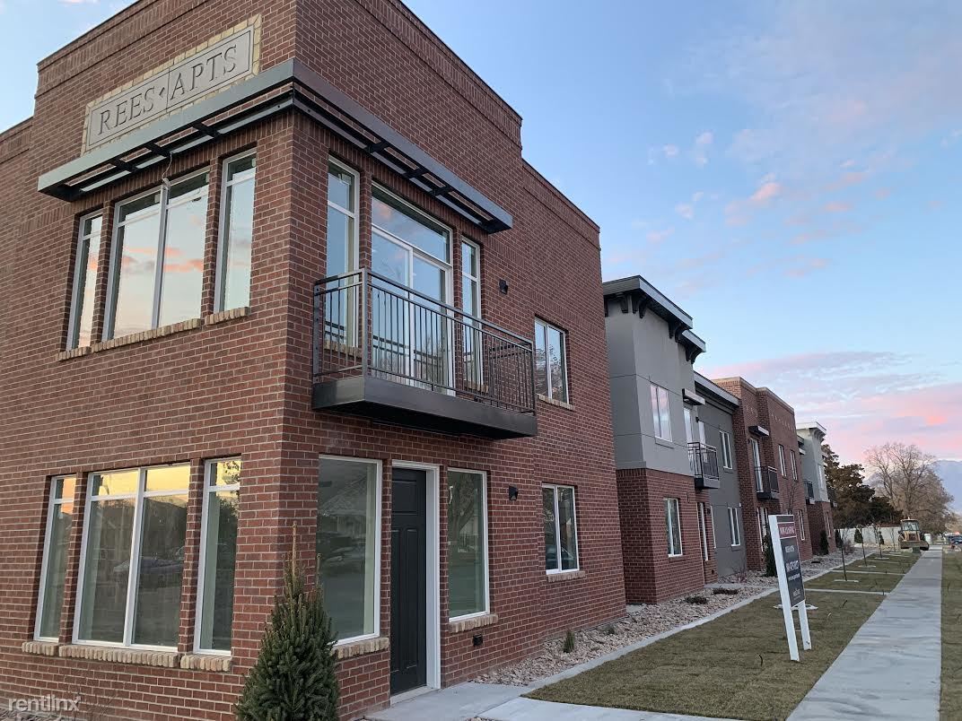 Building Photo - 185 E 400 N