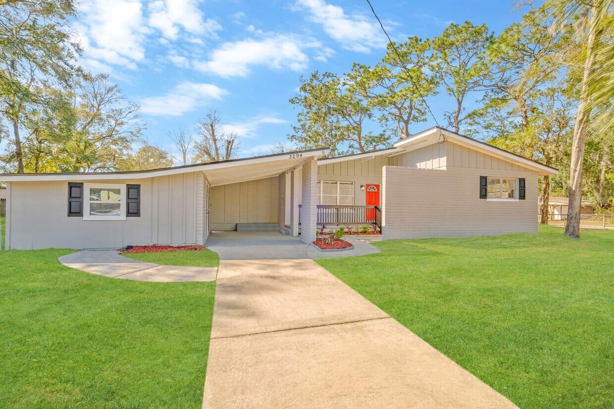 Primary Photo - 3294 Shetland Rd W