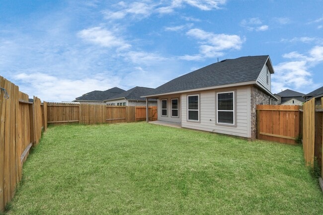 Building Photo - 22826 Xanthos St