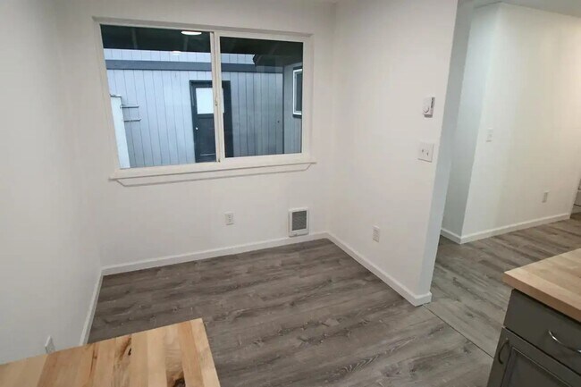 Building Photo - 290-292 65th Court Southwest