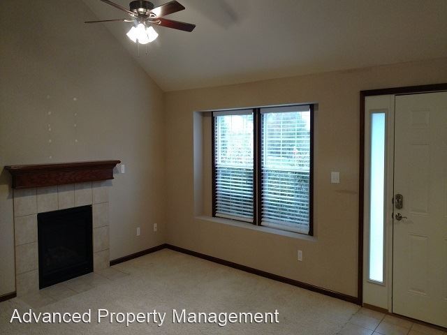 Building Photo - 4 br, 2 bath House - 4442 Nature Avenue