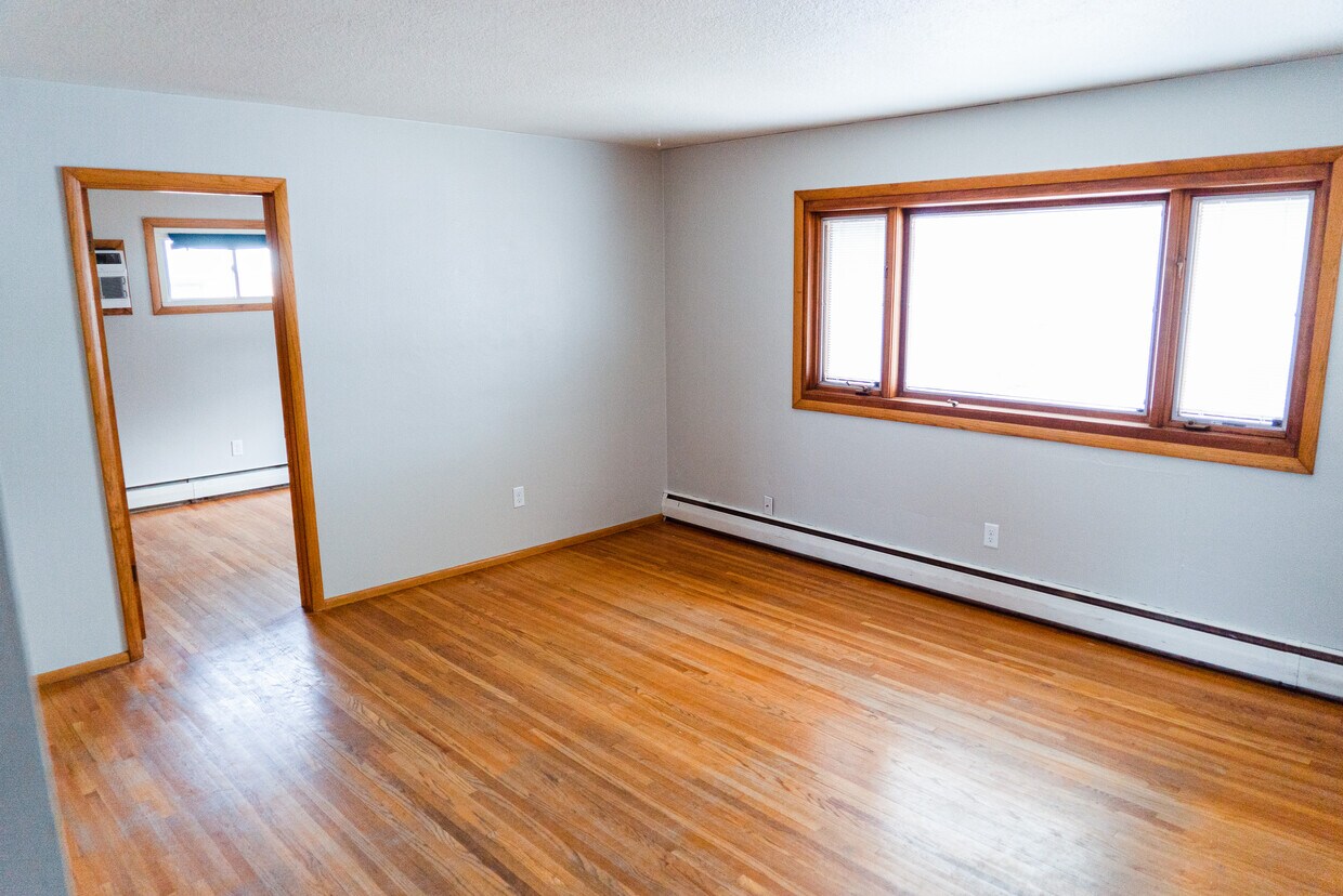 Foto principal - 2605 9th St N