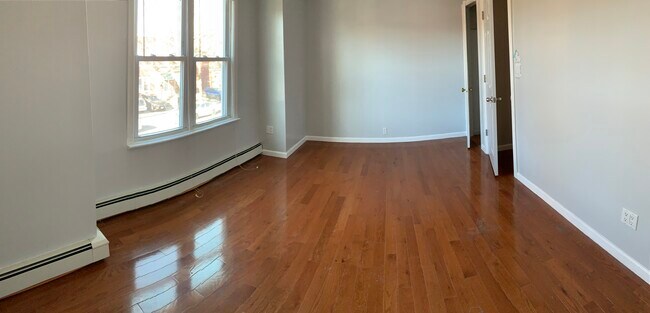 Bedroom - 87-37 129th St