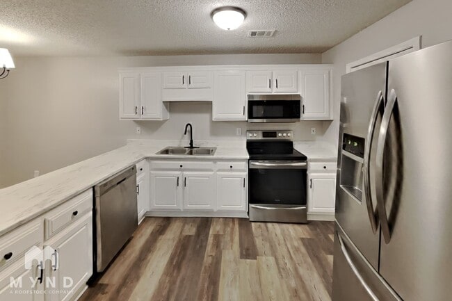 Building Photo - 6041 Creekerton Blvd