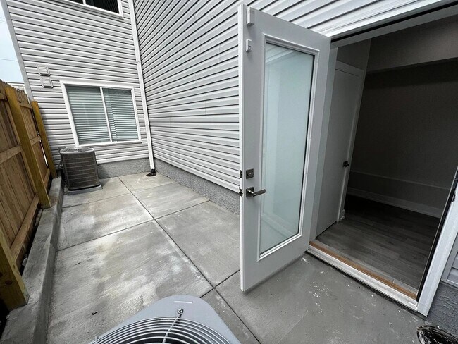 Foto del edificio - 719 N 35th St
