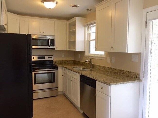 Foto del edificio - 1252 W Moore St