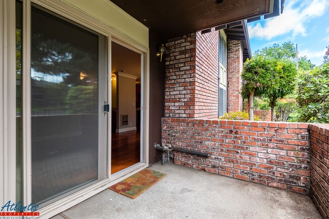 Foto del edificio - Fountain Brook Condo | Gated Community | C...