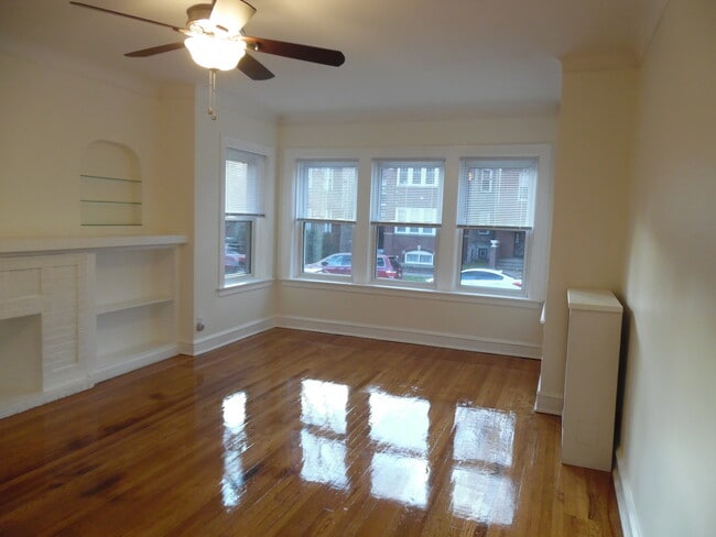 Building Photo - 5649 N Campbell Ave