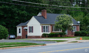 Building Photo - 632 Statesville Blvd