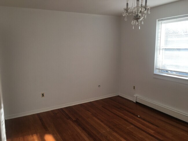 Foto del edificio - 440 Ridge Rd