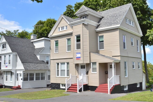 Building Photo - 125 Comstock Pl