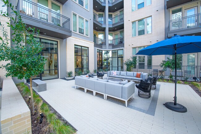 Building Photo - Burnett Lofts