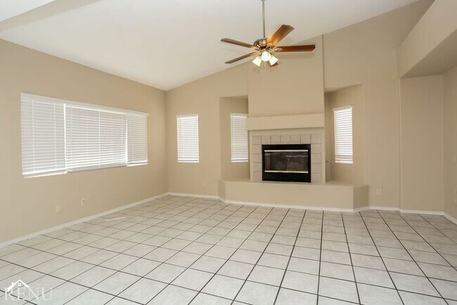 Foto del edificio - 2605 Mango Bay Ave