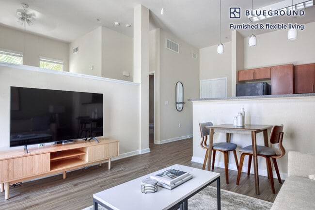Foto del edificio - 6301 De Soto Ave