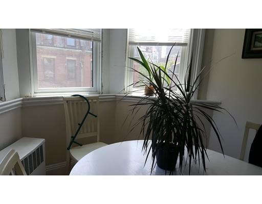 Building Photo - 148 Marlborough St