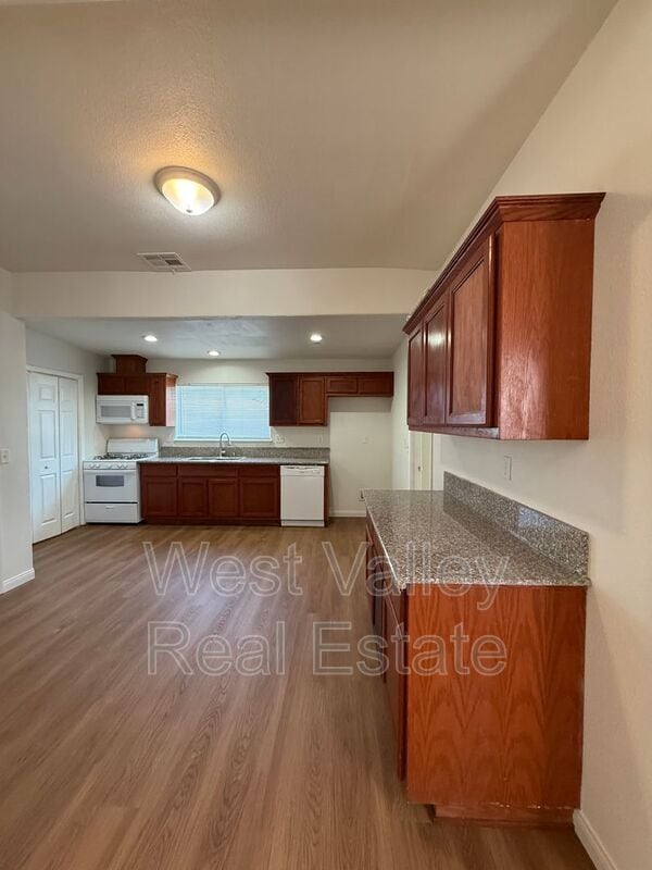 Foto del edificio - 516 2nd St