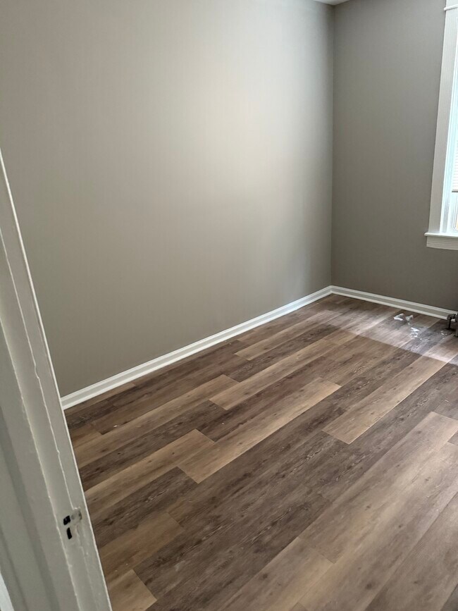 Foto del edificio - 5048 Gainor Rd