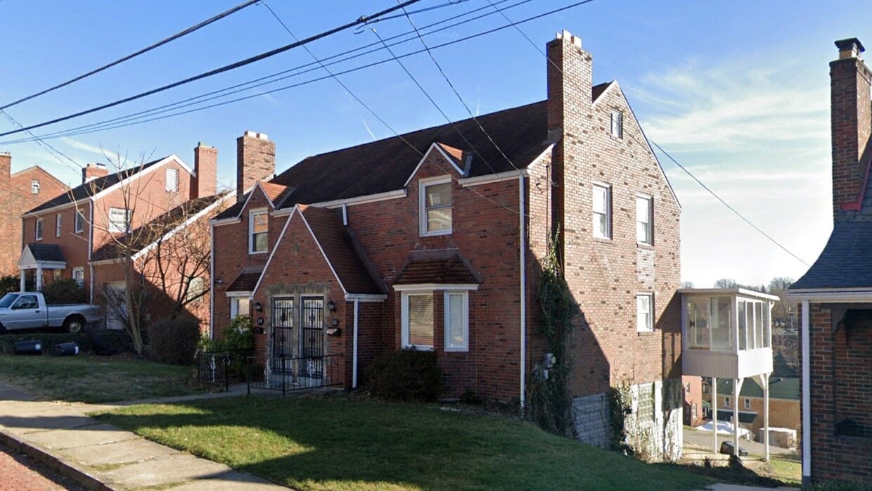 Primary Photo - 119 Owendale Ave