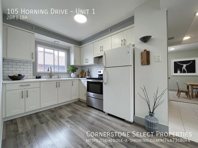 Building Photo - All Inclusive Upper Mountain Suite