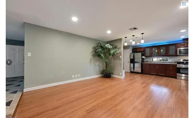 Foto del edificio - 2509 Little John Ln