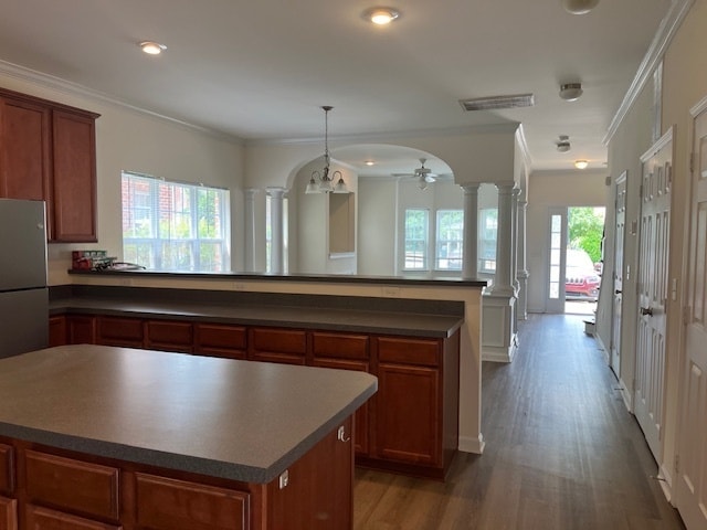 Building Photo - 2 Bed 2.5 Bath Town Home