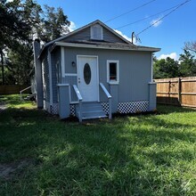 Building Photo - 1730 W 19th St