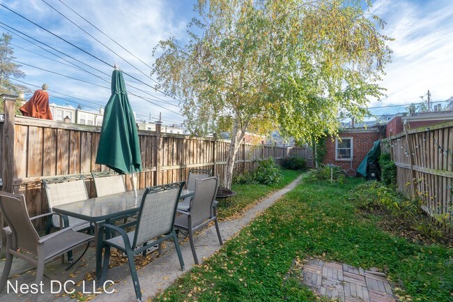 Building Photo - 3 br, 2 bath Apartment - 1316 Upshur ST NW