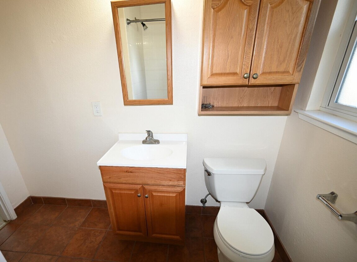 Primary Photo - 92 N Willard Ave
