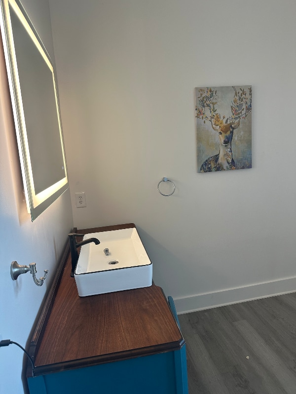 Photo - 2567 Bank St Townhome