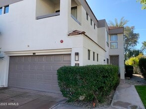Building Photo - 7222 E Gainey Ranch Rd