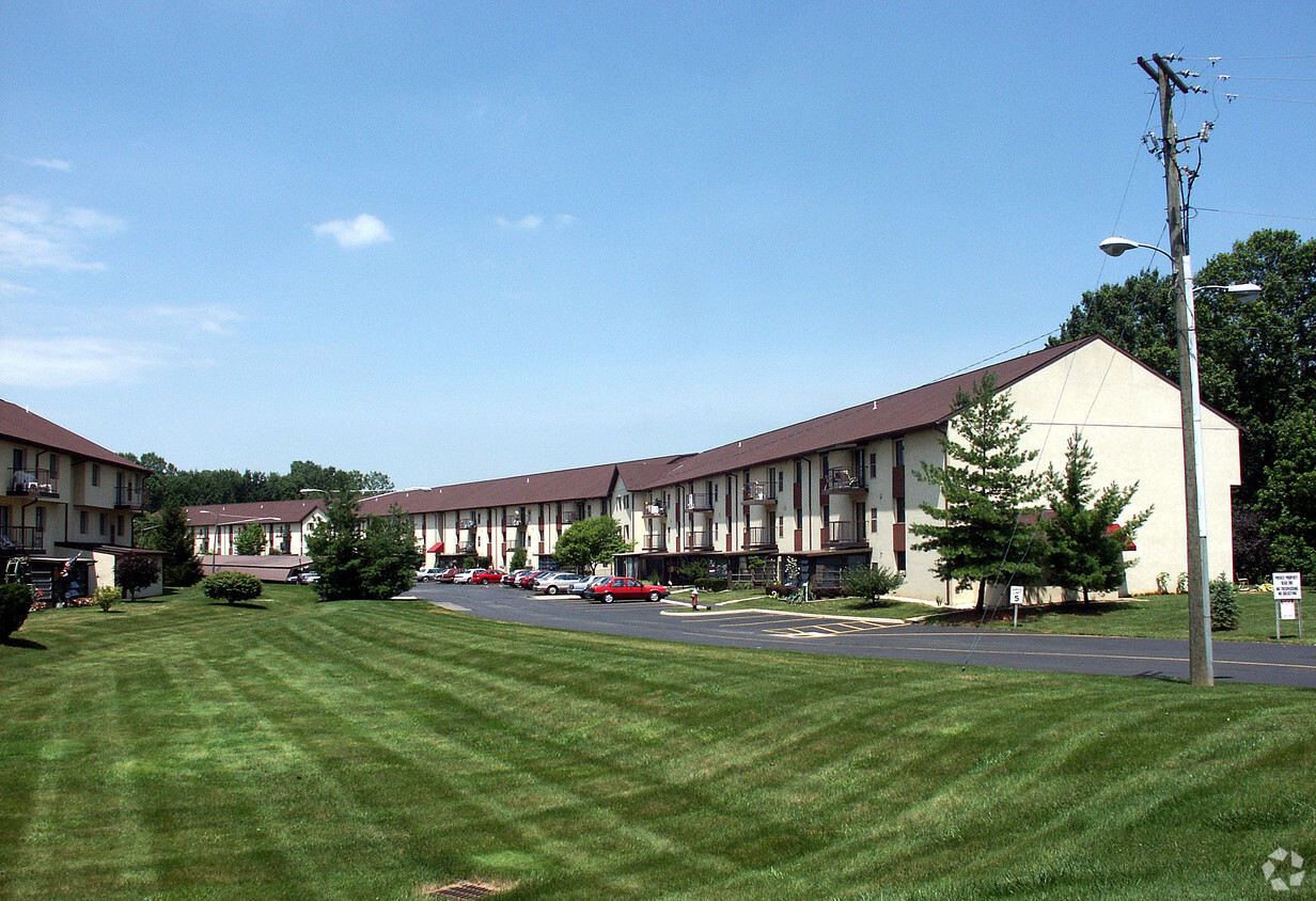 Northland Senior Village Apartments in Columbus, OH