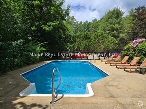 Building Photo - 10 Tall Pines Dr
