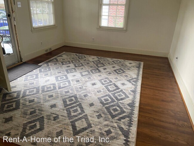Foto del edificio - 2 br, 1 bath House - 1013 A N Eugene