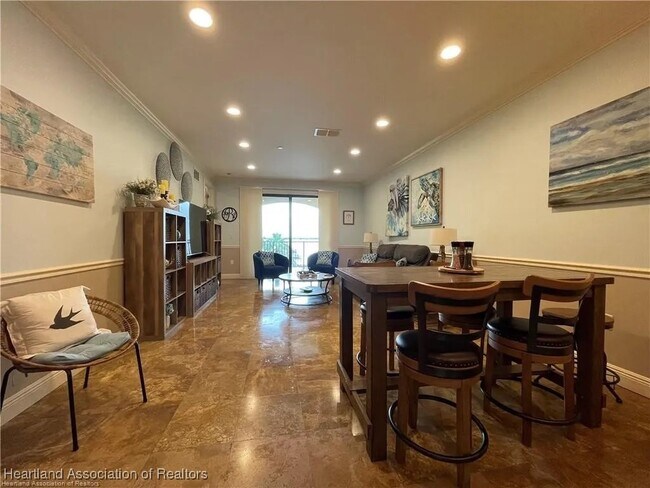 Foto del edificio - 2351 Lakeview Dr