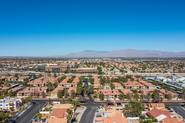 Building Photo - Marquesa Condominiums