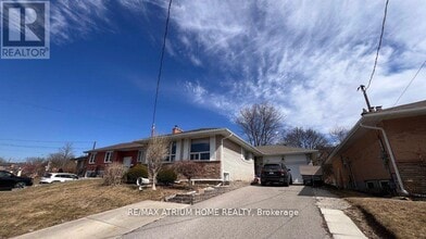 Building Photo - 949 Willowdale Ave
