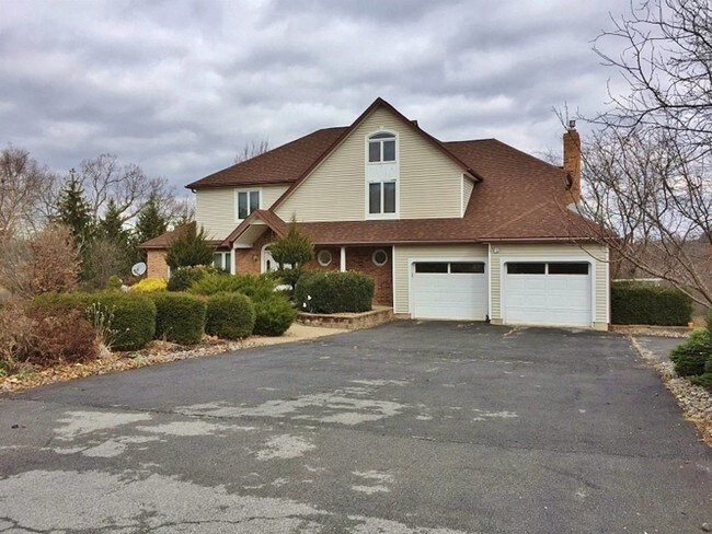 Foto del edificio - 7 Summerville Rd