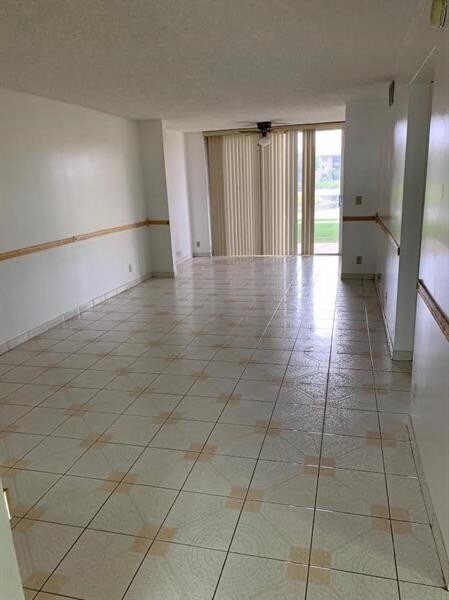 Foto del edificio - 7840 NW 50th St