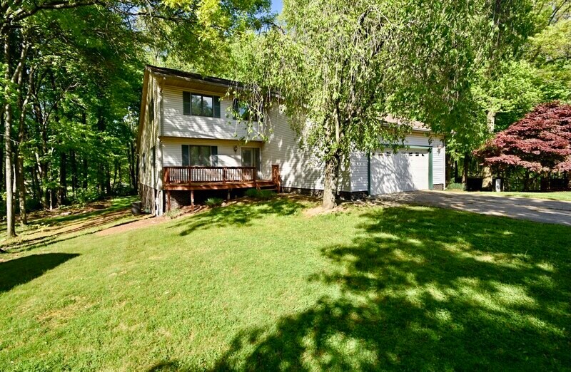 Primary Photo - 1514 Mossglen Cir NE