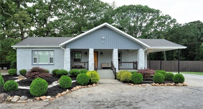 Building Photo - 811 King Rd